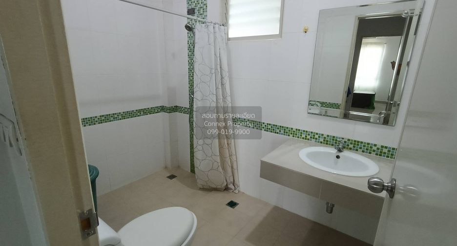 For sale 4 bedrooms townhouse in Thung Khru, Bangkok