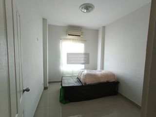 Reihenhaus zum Kauf mit 4 Zimmer in Thung Khru, Bangkok