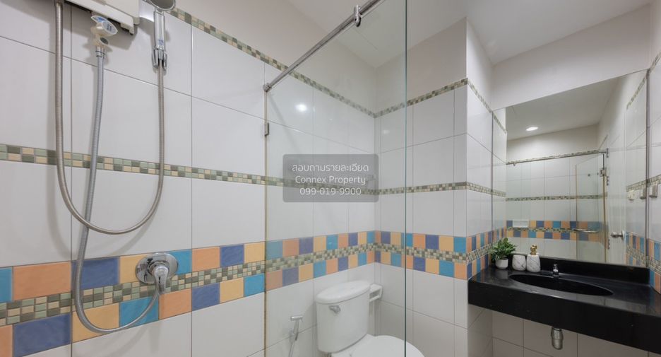 À vendre 1 chambre condo à Yan Nawa, Bangkok