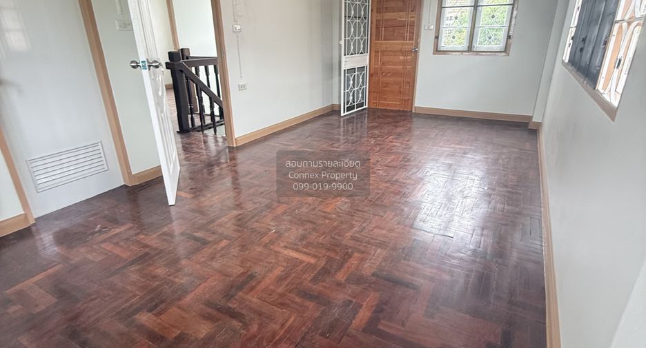 For sale 3 bedrooms house in Bang Bon, Bangkok