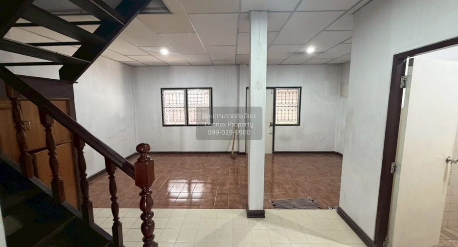 À vendre 3 chambres maison de ville à Bang Bua Thong, Nonthaburi