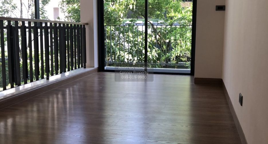Haus zum Kauf mit 4 Zimmer in Yan Nawa, Bangkok