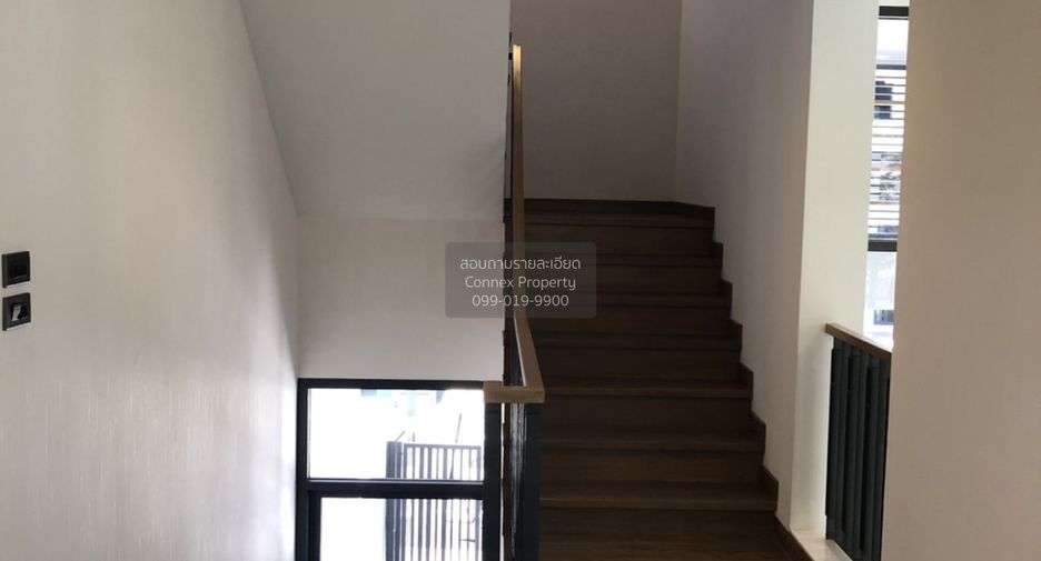 Haus zum Kauf mit 4 Zimmer in Yan Nawa, Bangkok