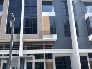 For sale 4 ベッドルーム house in Yan Nawa, Bangkok