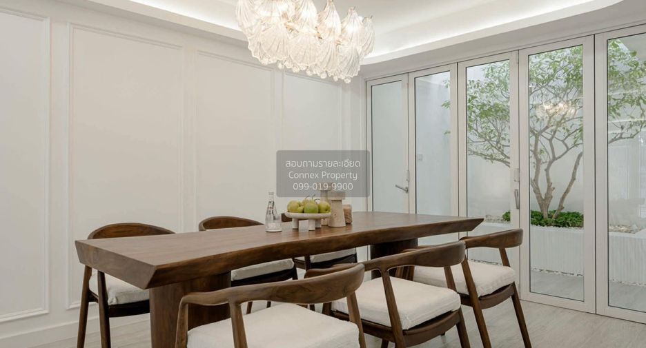 Casa adosada en venta de 4 habitaciones en Watthana, Bangkok