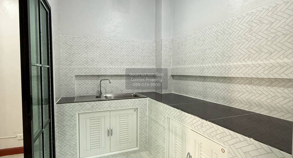 Casa adosada en venta de 3 habitaciones en Bang Bua Thong, Nonthaburi