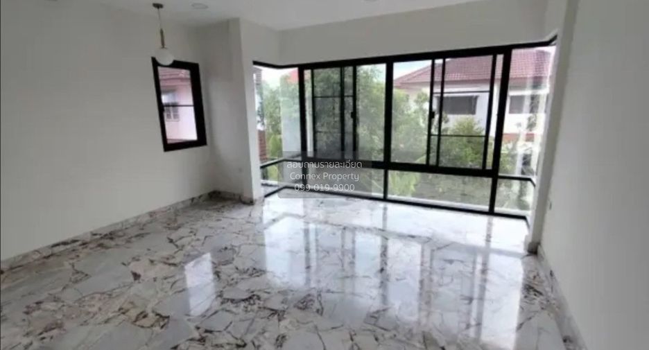 À vendre 4 chambres maison à Bang Khae, Bangkok