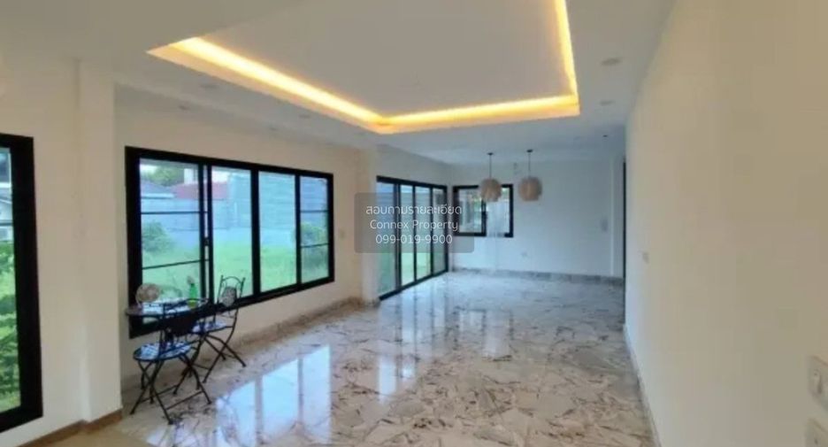 À vendre 4 chambres maison à Bang Khae, Bangkok