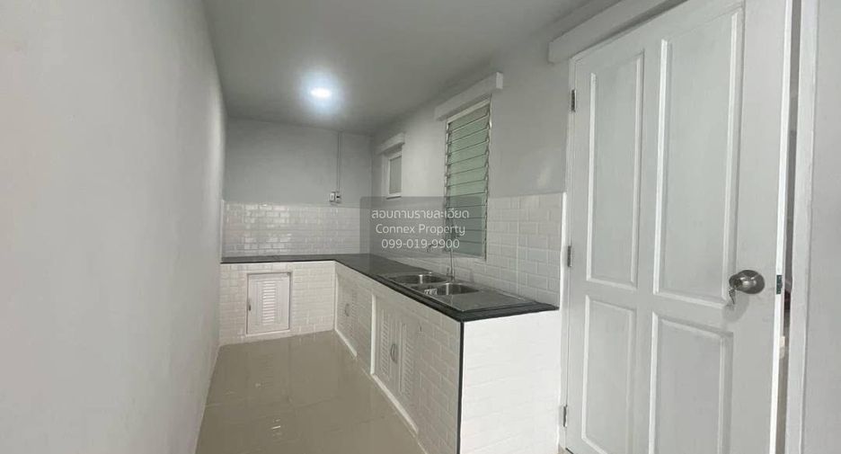 For sale 3 bedrooms house in Prawet, Bangkok