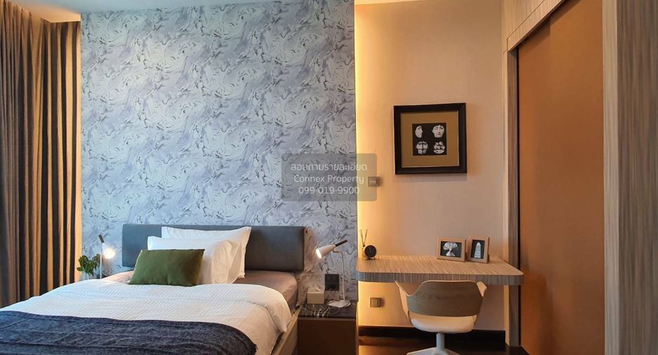 For rent 3 bedrooms condo in Sathon, Bangkok