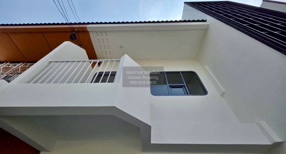 Reihenhaus zur Miete mit 3 Zimmer in Lat Phrao, Bangkok