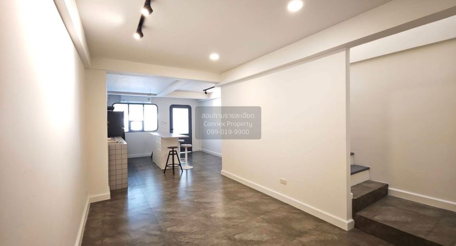 Reihenhaus zur Miete mit 3 Zimmer in Lat Phrao, Bangkok