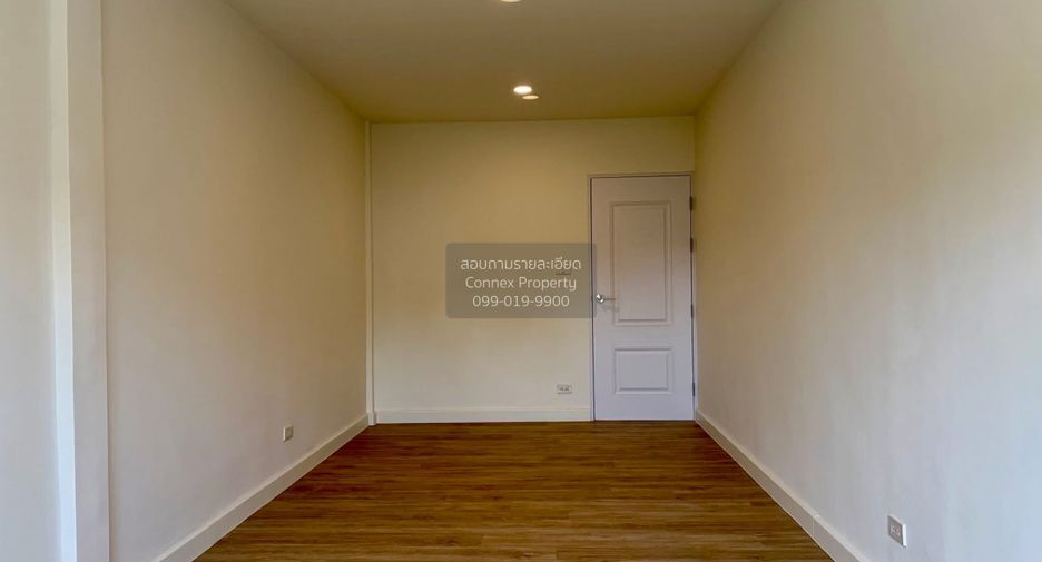 Reihenhaus zur Miete mit 3 Zimmer in Lat Phrao, Bangkok