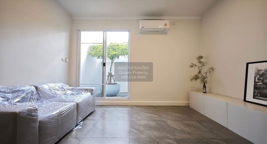 Reihenhaus zur Miete mit 3 Zimmer in Lat Phrao, Bangkok