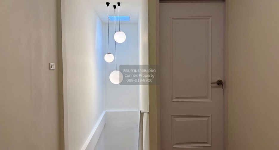 Reihenhaus zur Miete mit 3 Zimmer in Lat Phrao, Bangkok