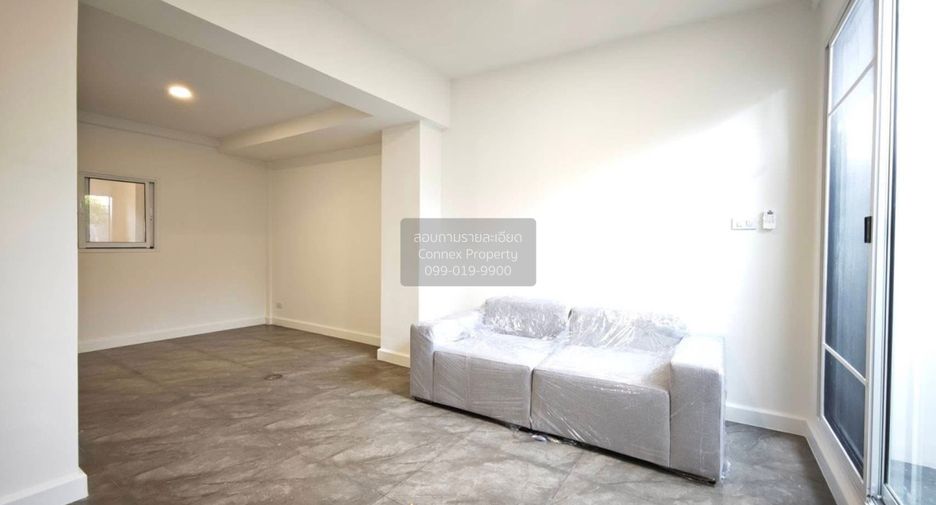 Reihenhaus zur Miete mit 3 Zimmer in Lat Phrao, Bangkok