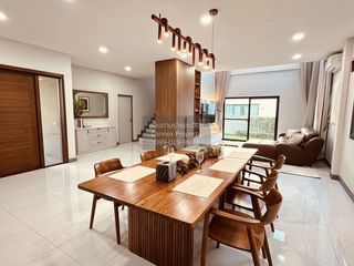 出租 4 卧室 独立屋 在 Bang Phli, Samut Prakan
