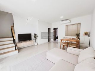 出租 3 卧室 联排别墅 在 Bang Phli, Samut Prakan