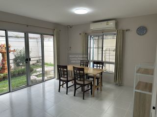 Haus zur Miete mit 3 Zimmer in Phasi Charoen, Bangkok