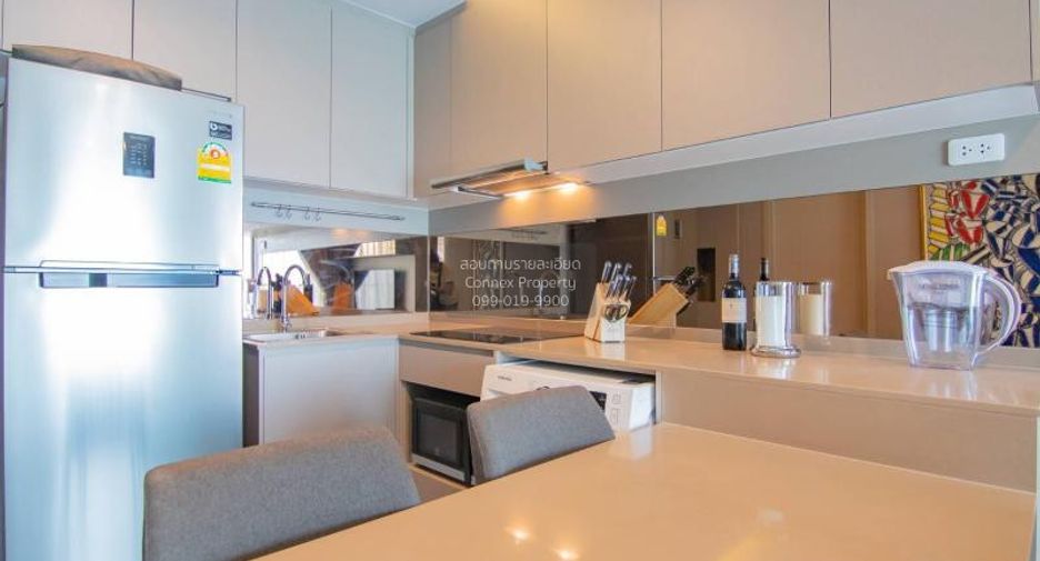 For rent 2 bedrooms condo in Phra Khanong, Bangkok