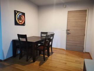 Wohnung zur Miete mit 2 Zimmer in Khlong San, Bangkok