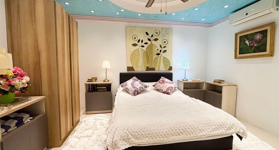 À vendre 1 chambre condo à Pratumnak, Pattaya