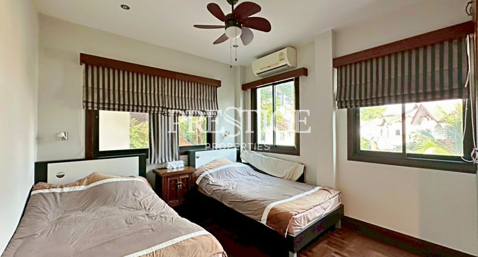 For sale 5 bedrooms house in Mueang Nonthaburi, Nonthaburi