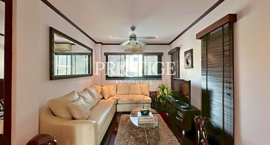 For sale 5 bedrooms house in Mueang Nonthaburi, Nonthaburi