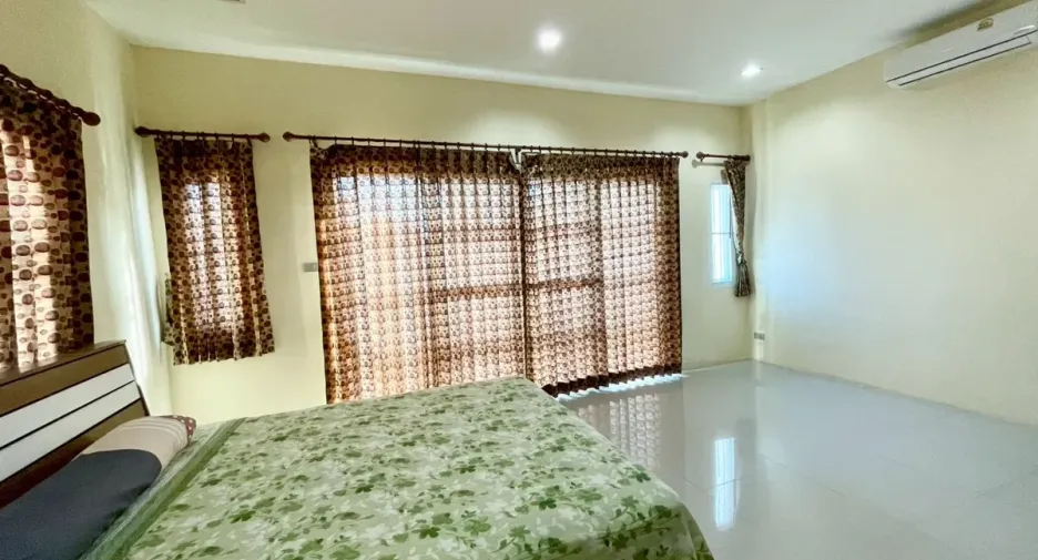For rent 3 bedrooms house in Bang Lamung, Chonburi