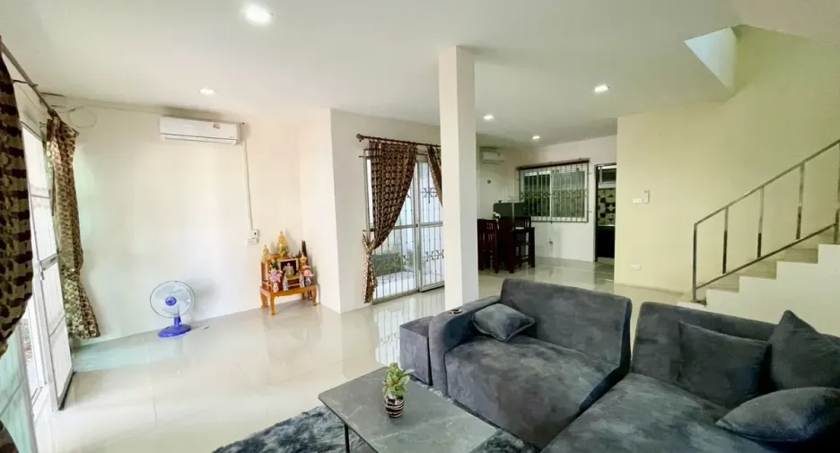 For rent 3 bedrooms house in Bang Lamung, Chonburi