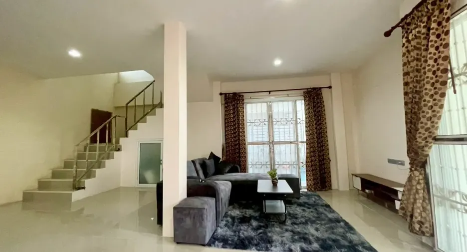 For rent 3 bedrooms house in Bang Lamung, Chonburi