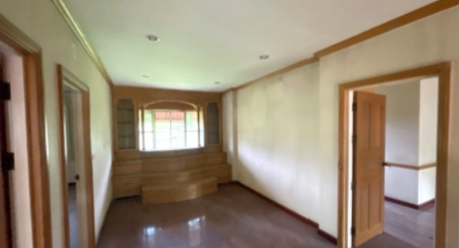 For sale 4 ベッドルーム house in Nong Khaem, Bangkok