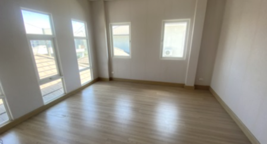 For sale 1 bed house in Saphan Sung, Bangkok