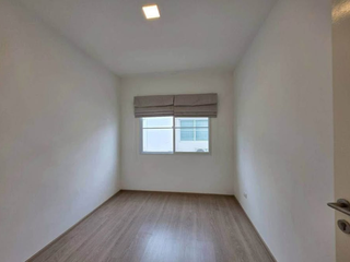 Reihenhaus zur Miete mit 3 Zimmer in Prawet, Bangkok