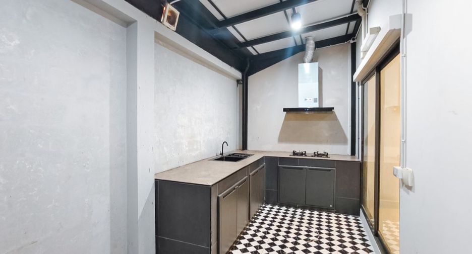 For sale 2 bedrooms townhouse in Bang Phli, Samut Prakan
