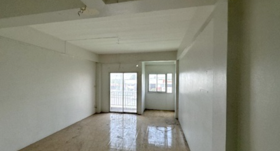 For sale 8 ベッドルーム retail Space in Mueang Chon Buri, Chonburi