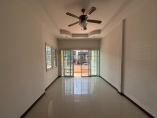 出售 2 卧室 独立屋 在 Ban Chang, Rayong
