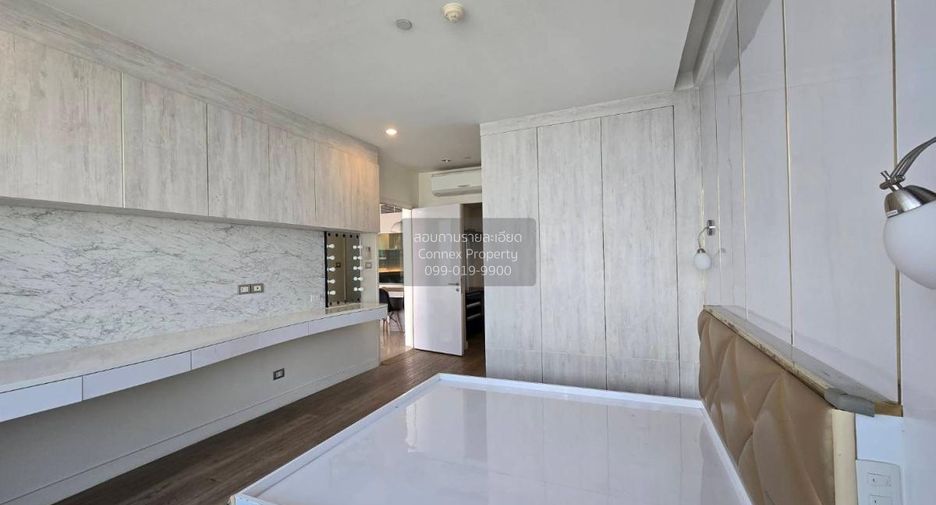 For rent 2 bedrooms condo in Bang Kho Laem, Bangkok