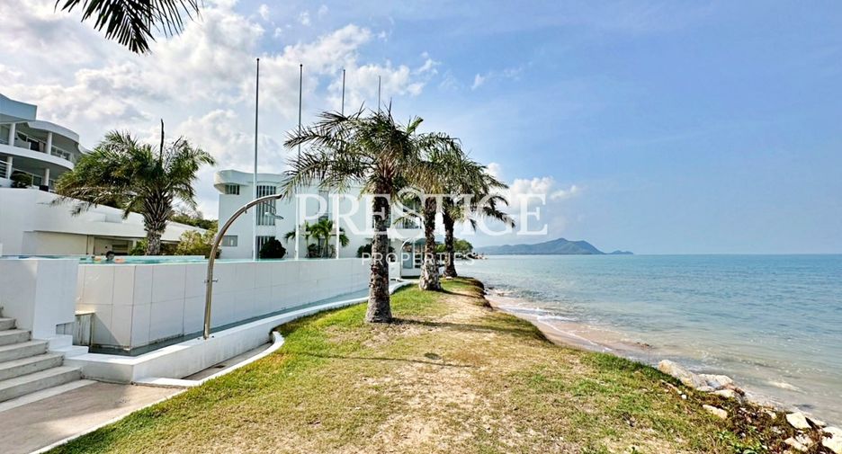 For rent 2 bedrooms condo in Sattahip, Chonburi