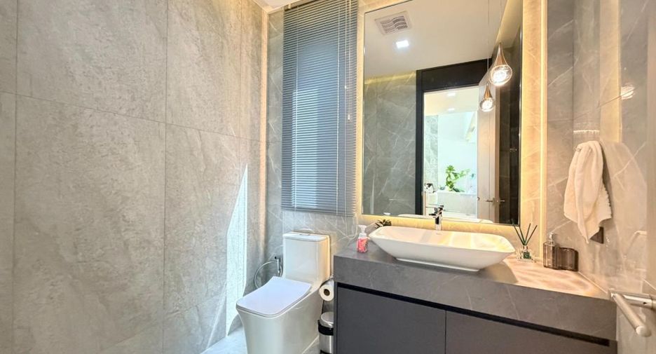 Casa en venta de 5 habitaciones en Bang Lamung, Chonburi