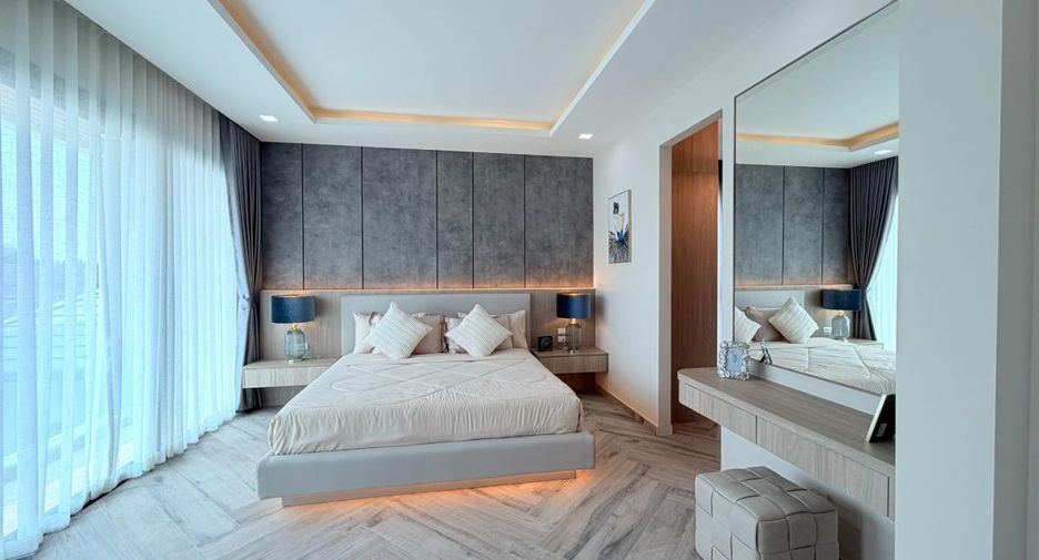 Casa en venta de 5 habitaciones en Bang Lamung, Chonburi