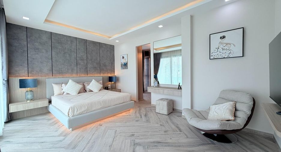 Casa en venta de 5 habitaciones en Bang Lamung, Chonburi