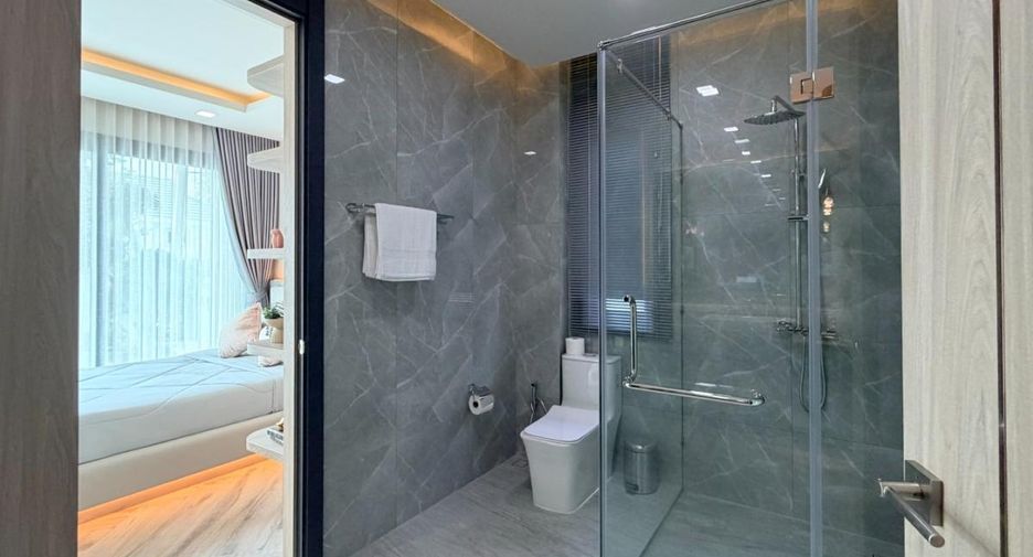 Casa en venta de 5 habitaciones en Bang Lamung, Chonburi