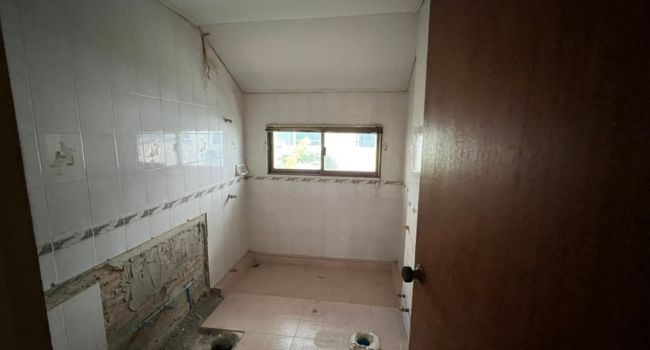 Haus zum Kauf mit 1 Zimmer in Bang Lamung, Chonburi