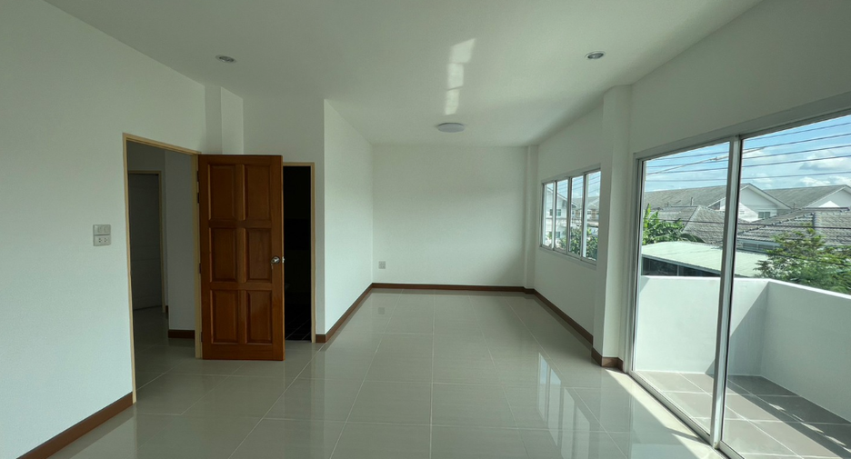 Haus zum Kauf mit 3 Zimmer in Phan Thong, Chonburi