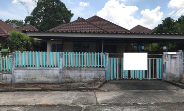 出售 2 卧室 独立屋 在 Si Racha, Chon Buri