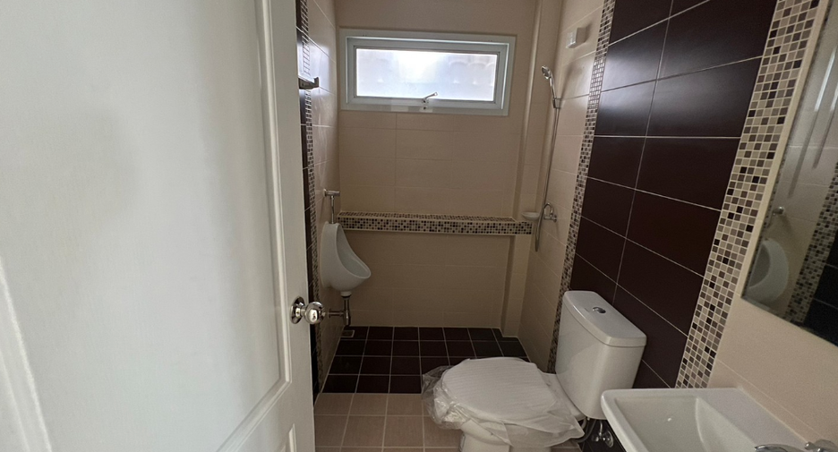 Haus zum Kauf mit 2 Zimmer in Phan Thong, Chonburi