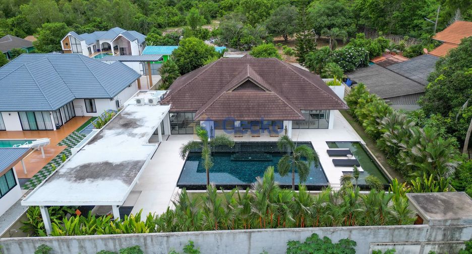 À vendre 5 chambres maison à Bang Lamung, Chonburi