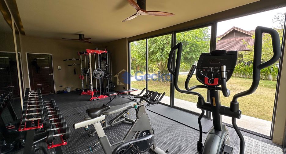 À vendre 5 chambres maison à Bang Lamung, Chonburi