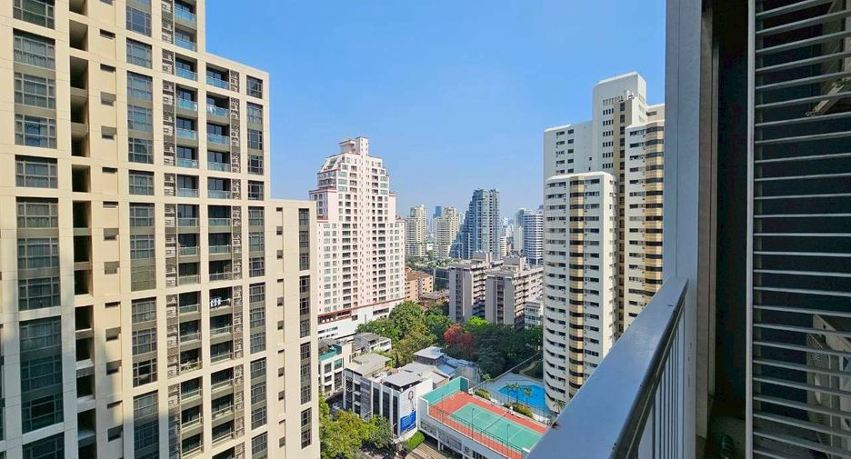 For rent 2 bedrooms condo in Khlong Toei, Bangkok
